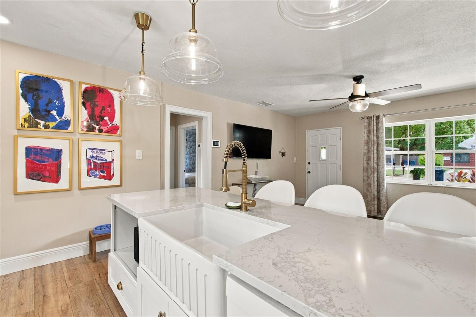 806 N GOMEZ AVE — photo 18