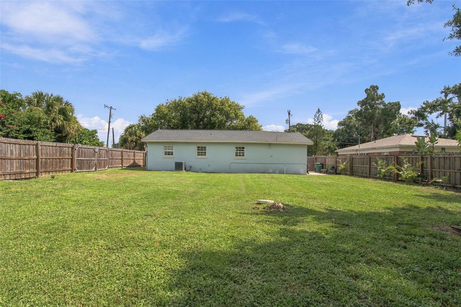 806 N GOMEZ AVE — photo 38
