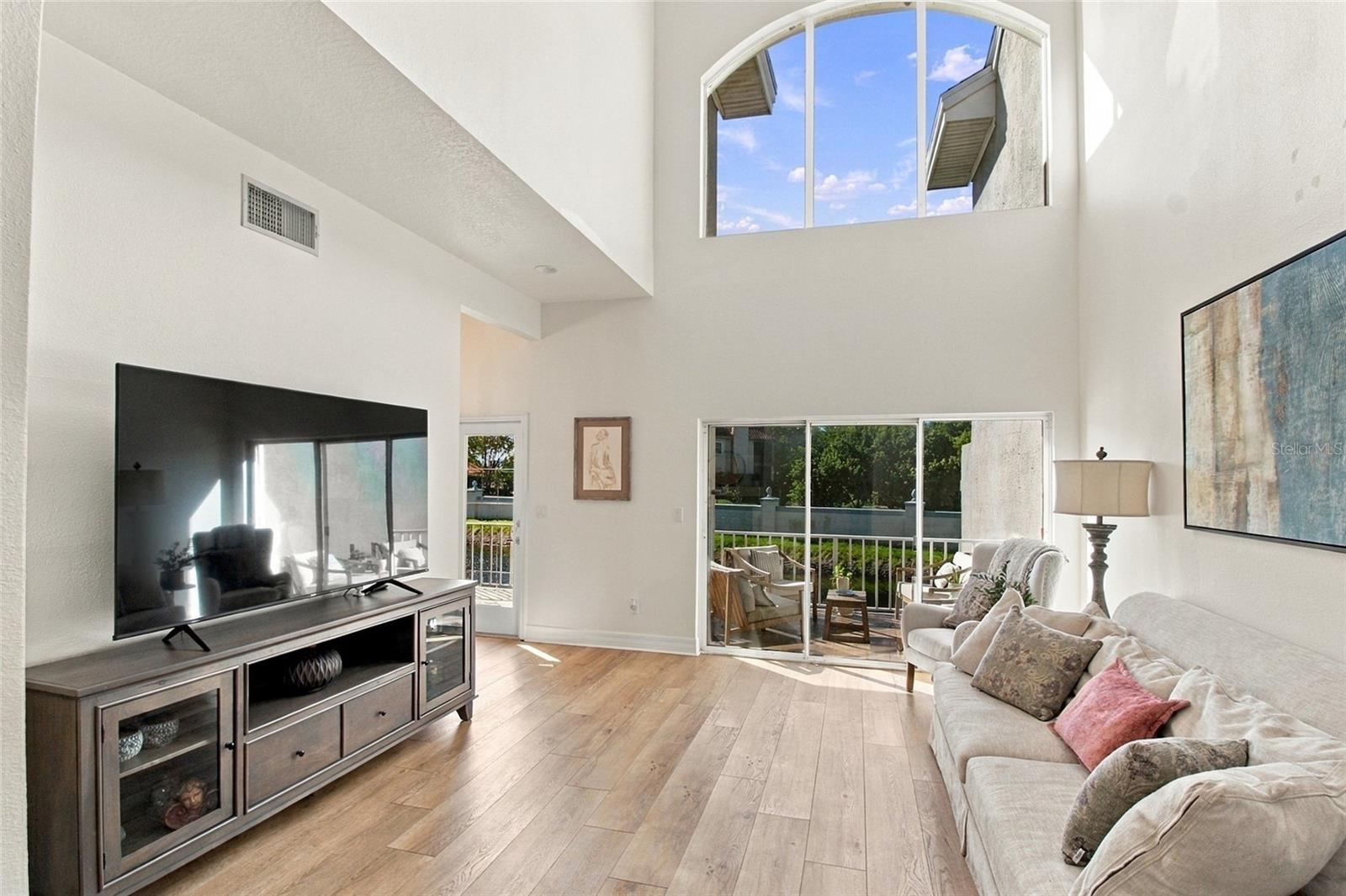 2540 EAGLES CROSSING DR — photo 20