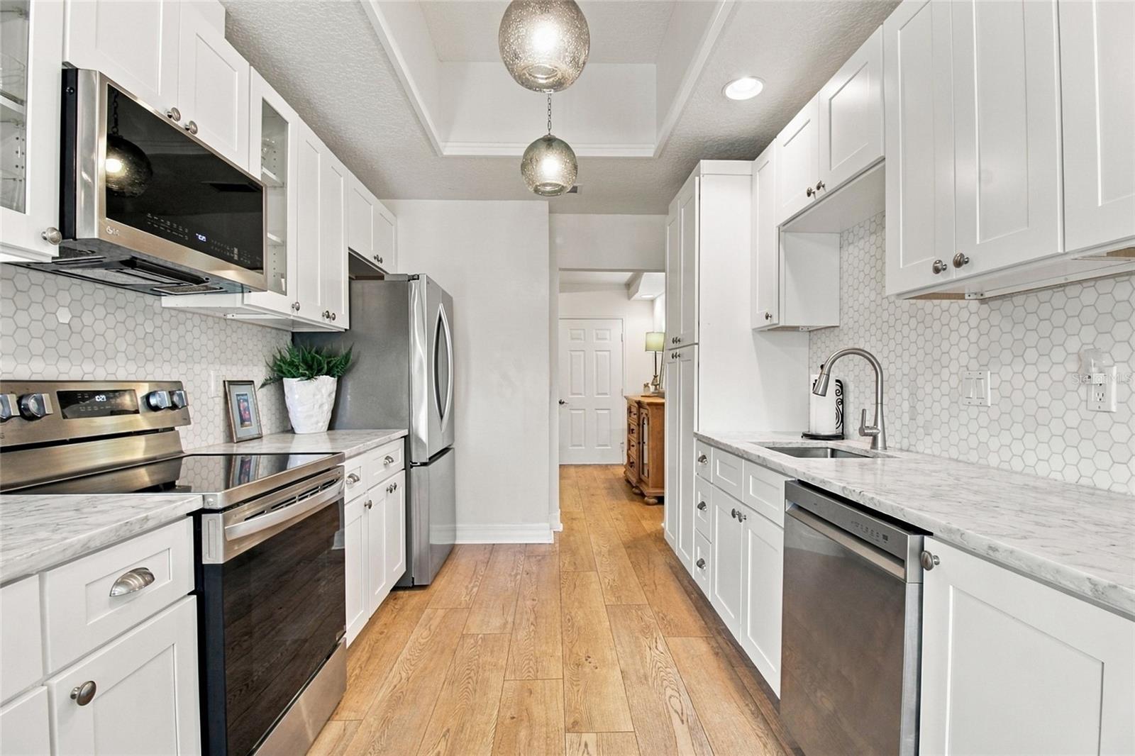 2540 EAGLES CROSSING DR — photo 17