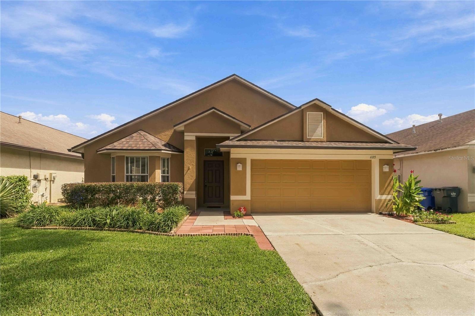 1123 LUMSDEN POINTE BLVD — photo 35