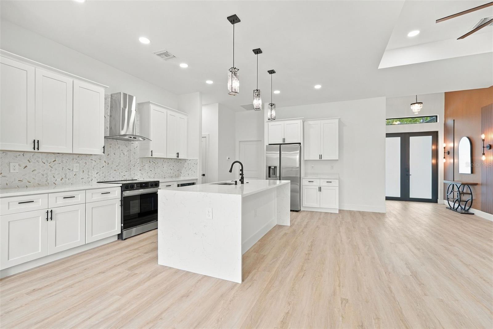 2524 WALLER RD — photo 19