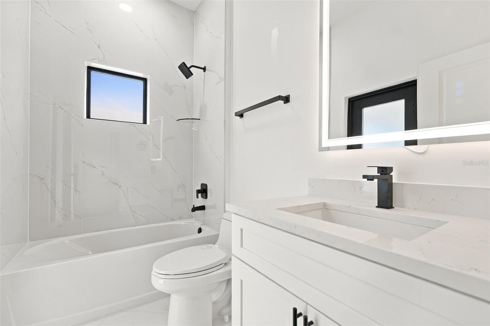 2524 WALLER RD — photo 32