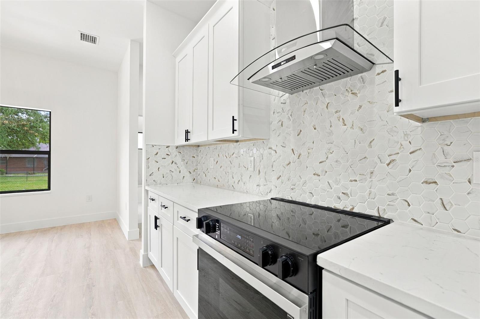 2524 WALLER RD — photo 25