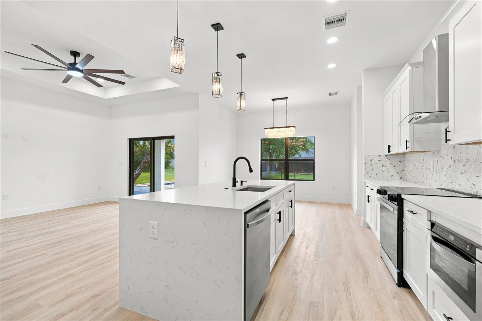 2524 WALLER RD — photo 21
