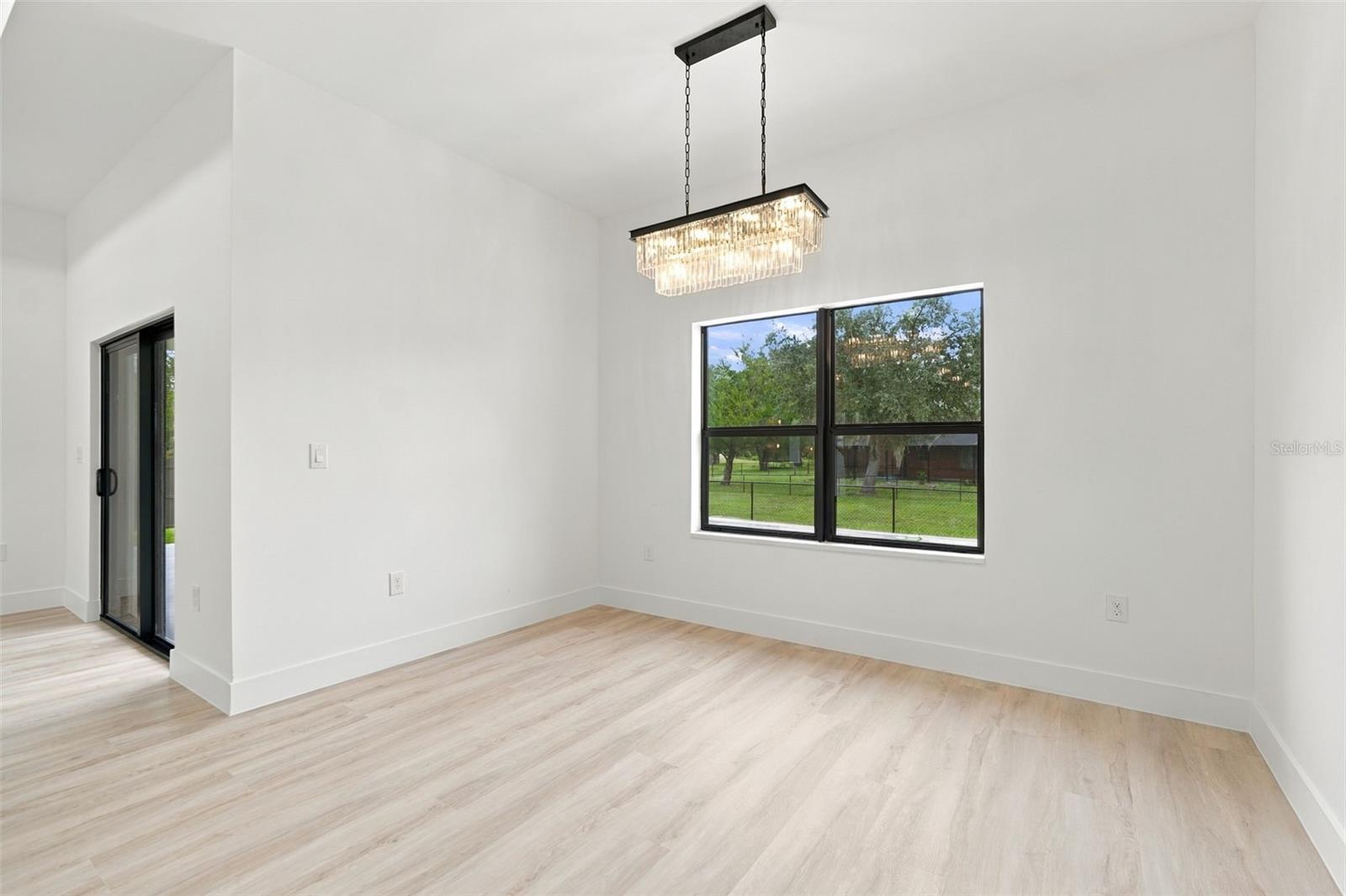 2524 WALLER RD — photo 16