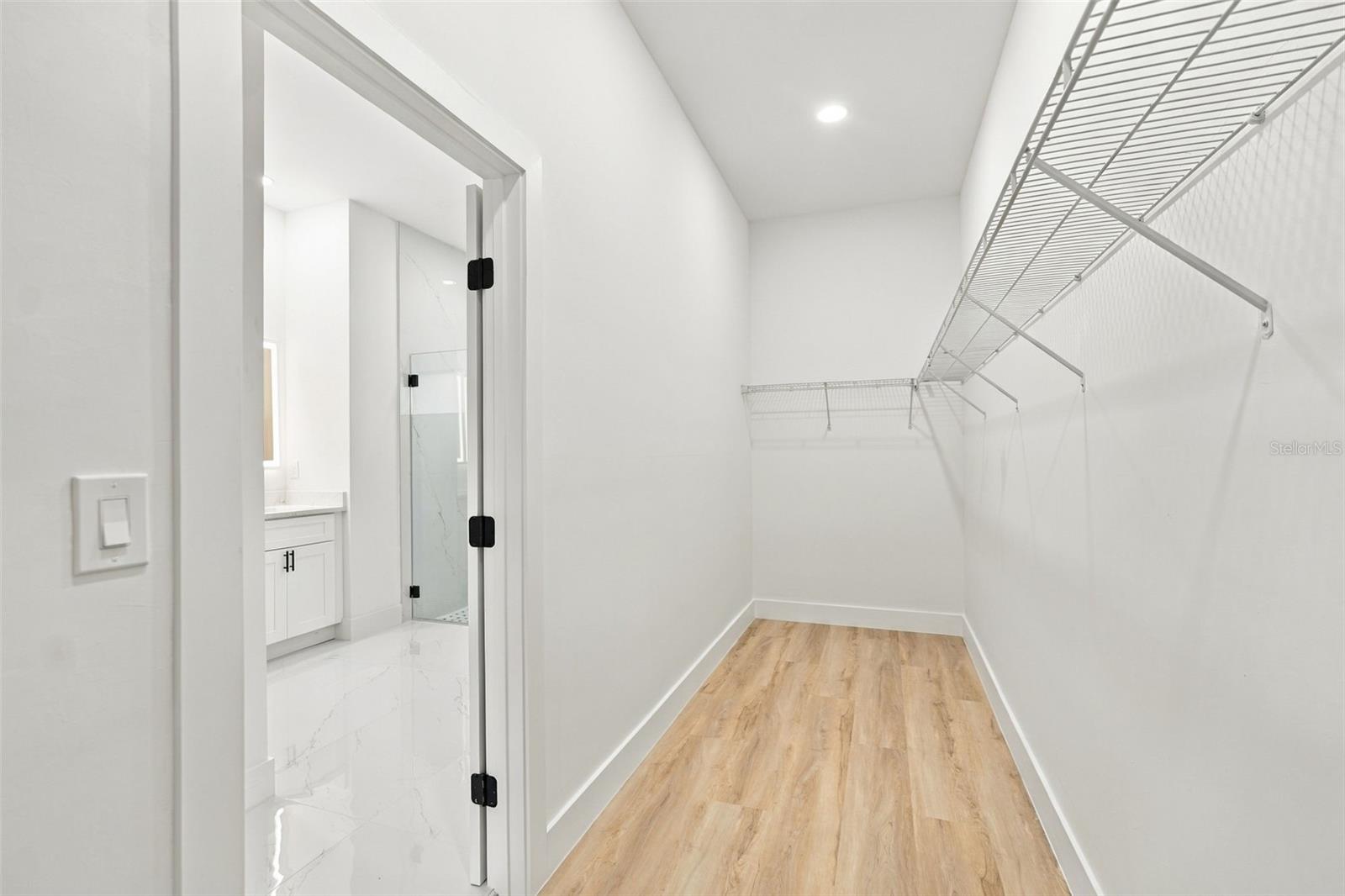 2524 WALLER RD — photo 37