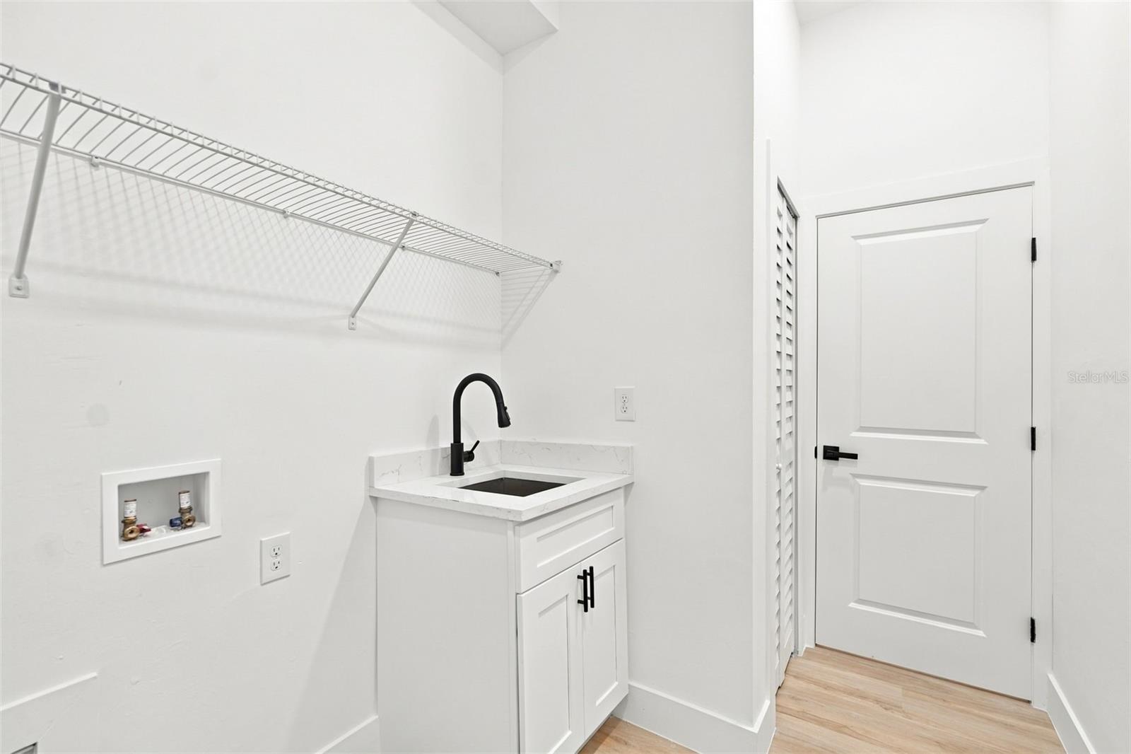 2524 WALLER RD — photo 36