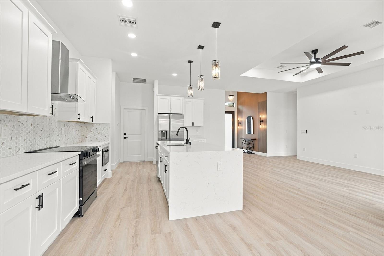 2524 WALLER RD — photo 18