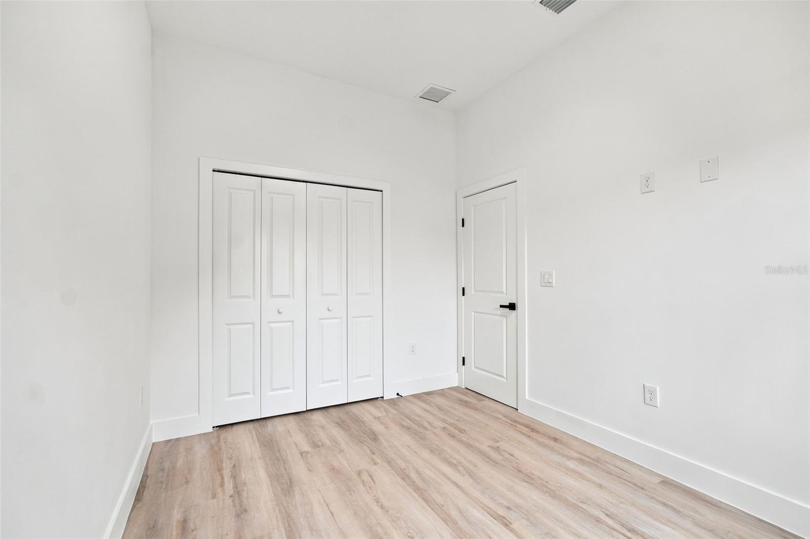 2524 WALLER RD — photo 31