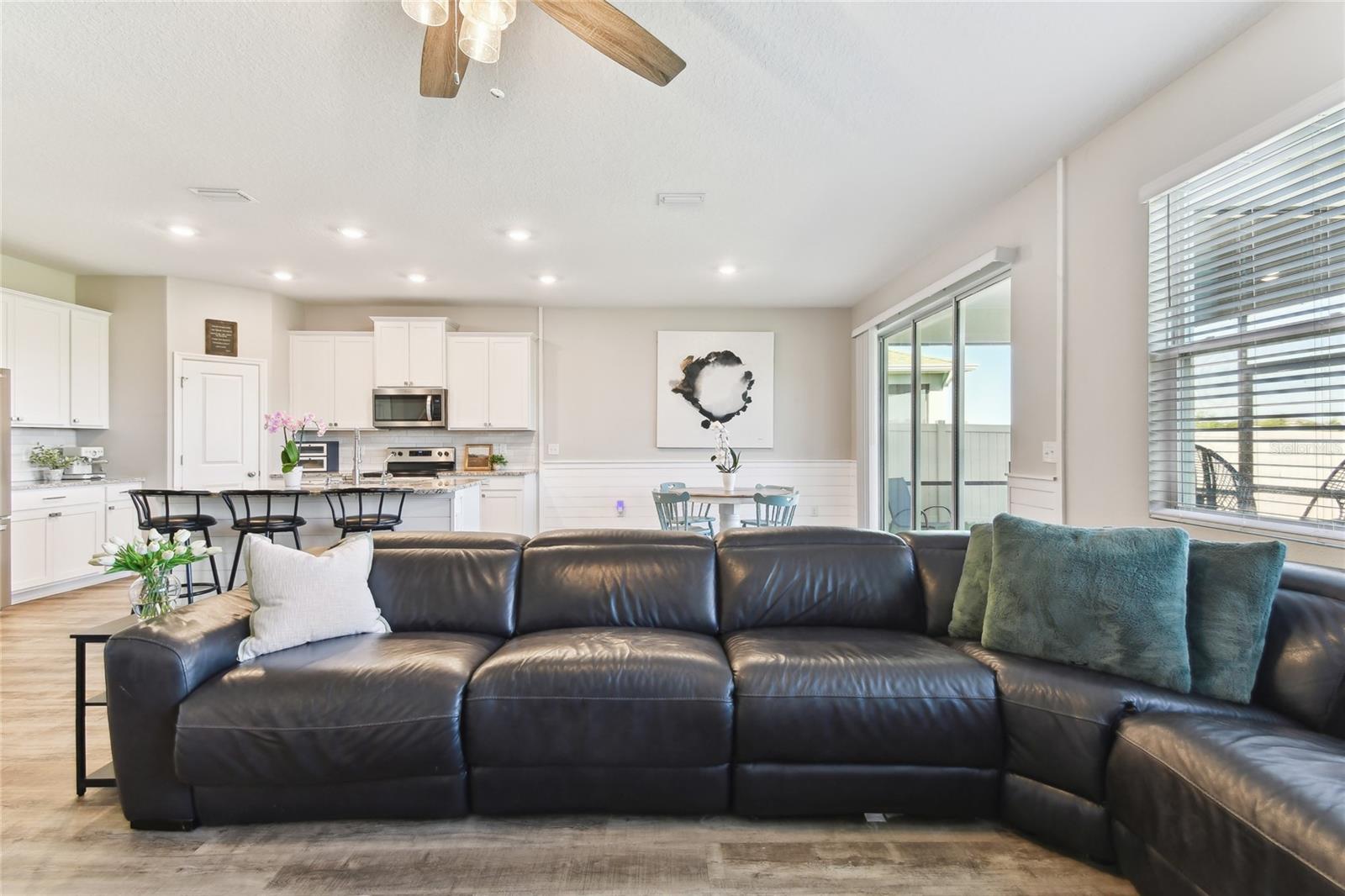 10741 CHARLOTTE DR — photo 25