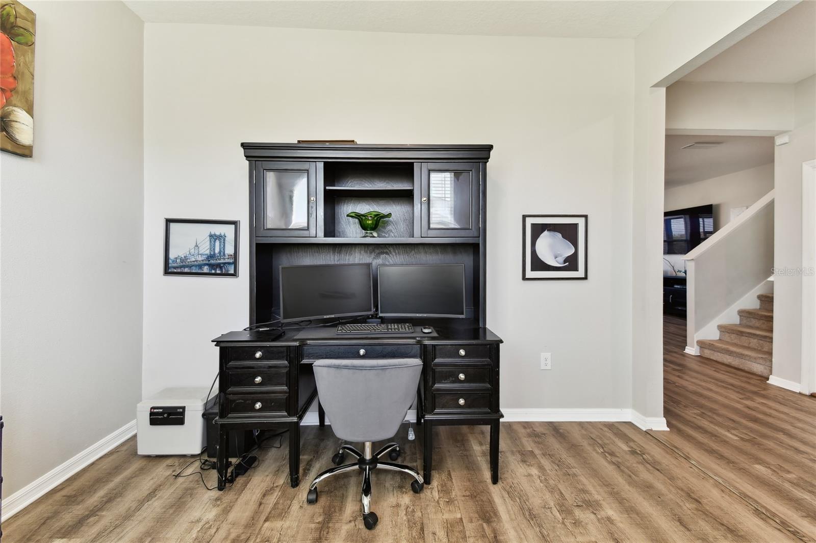 10741 CHARLOTTE DR — photo 8