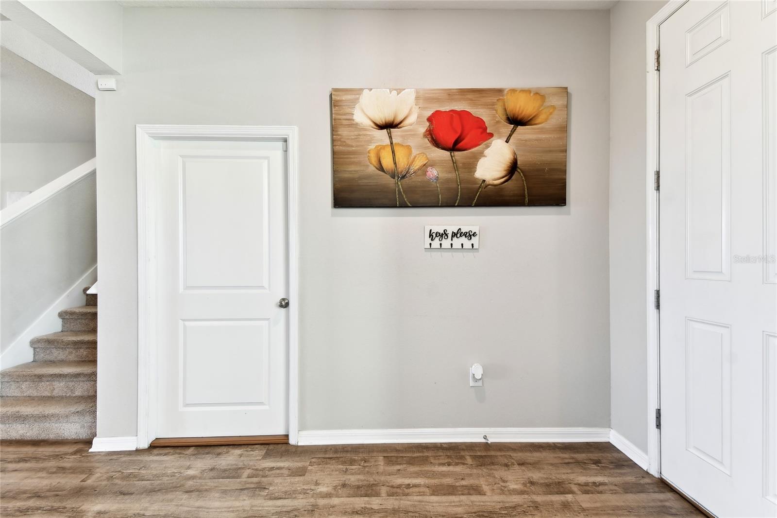 10741 CHARLOTTE DR — photo 9
