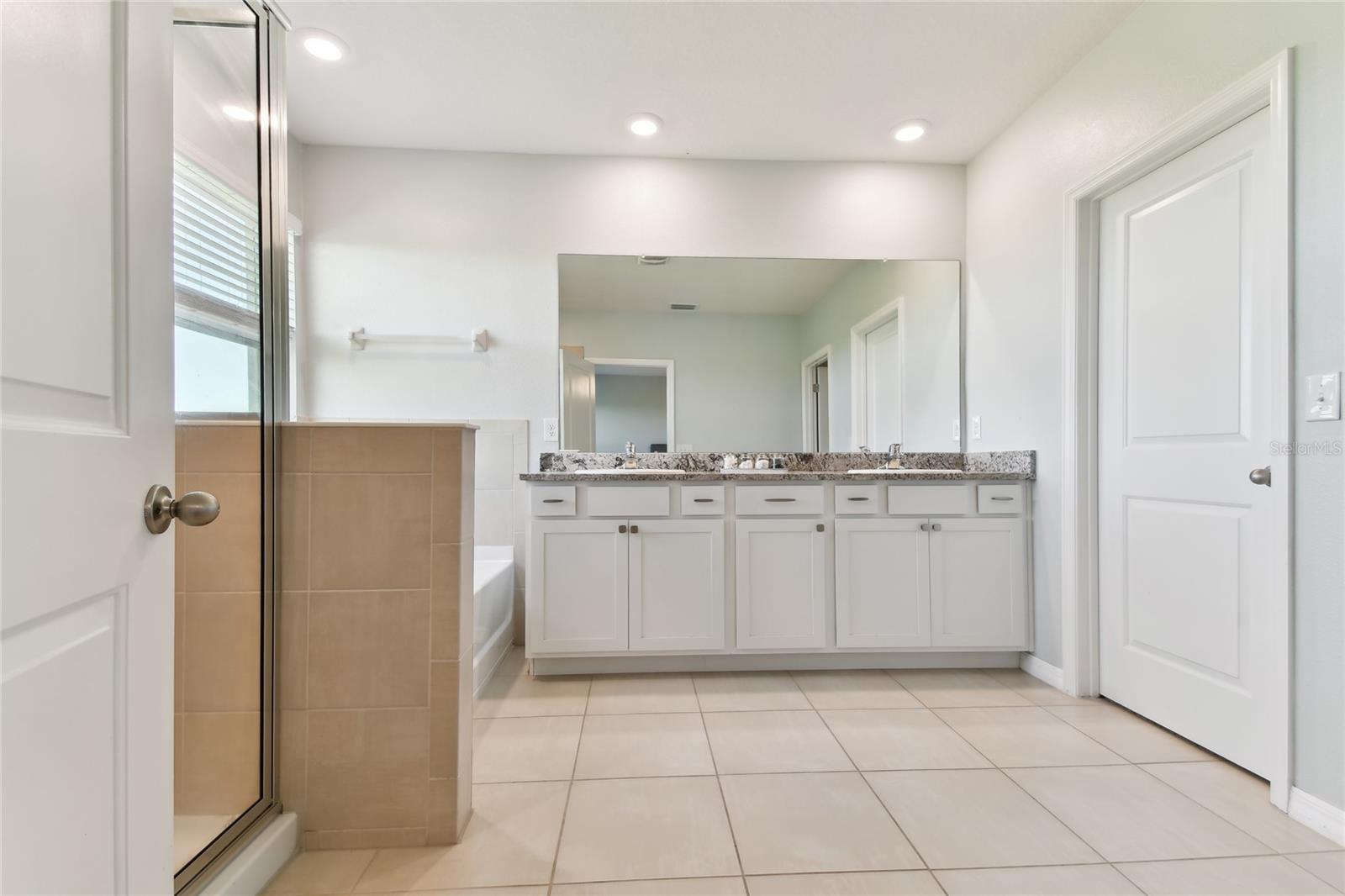 10741 CHARLOTTE DR — photo 57