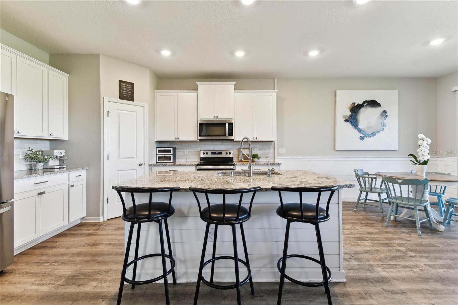 10741 CHARLOTTE DR — photo 18