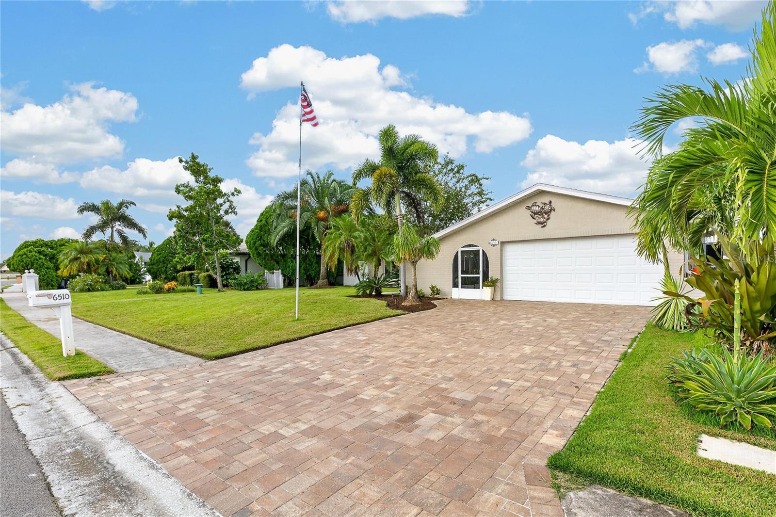 6510 SOLITAIRE PALM WAY — photo 17