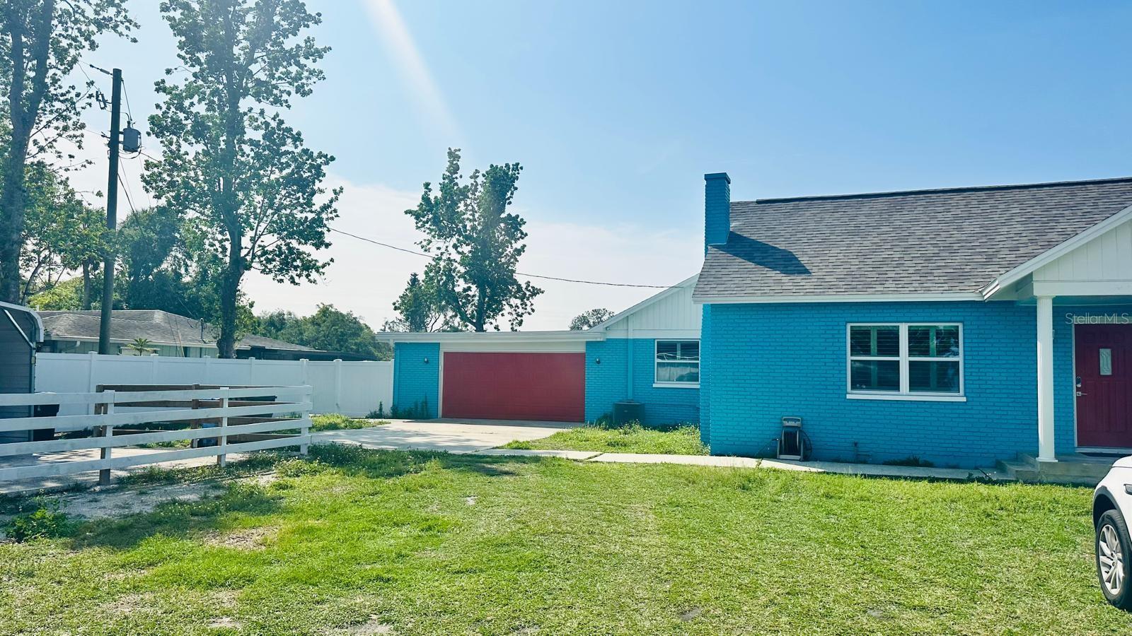 6804 BARRY RD — photo 2