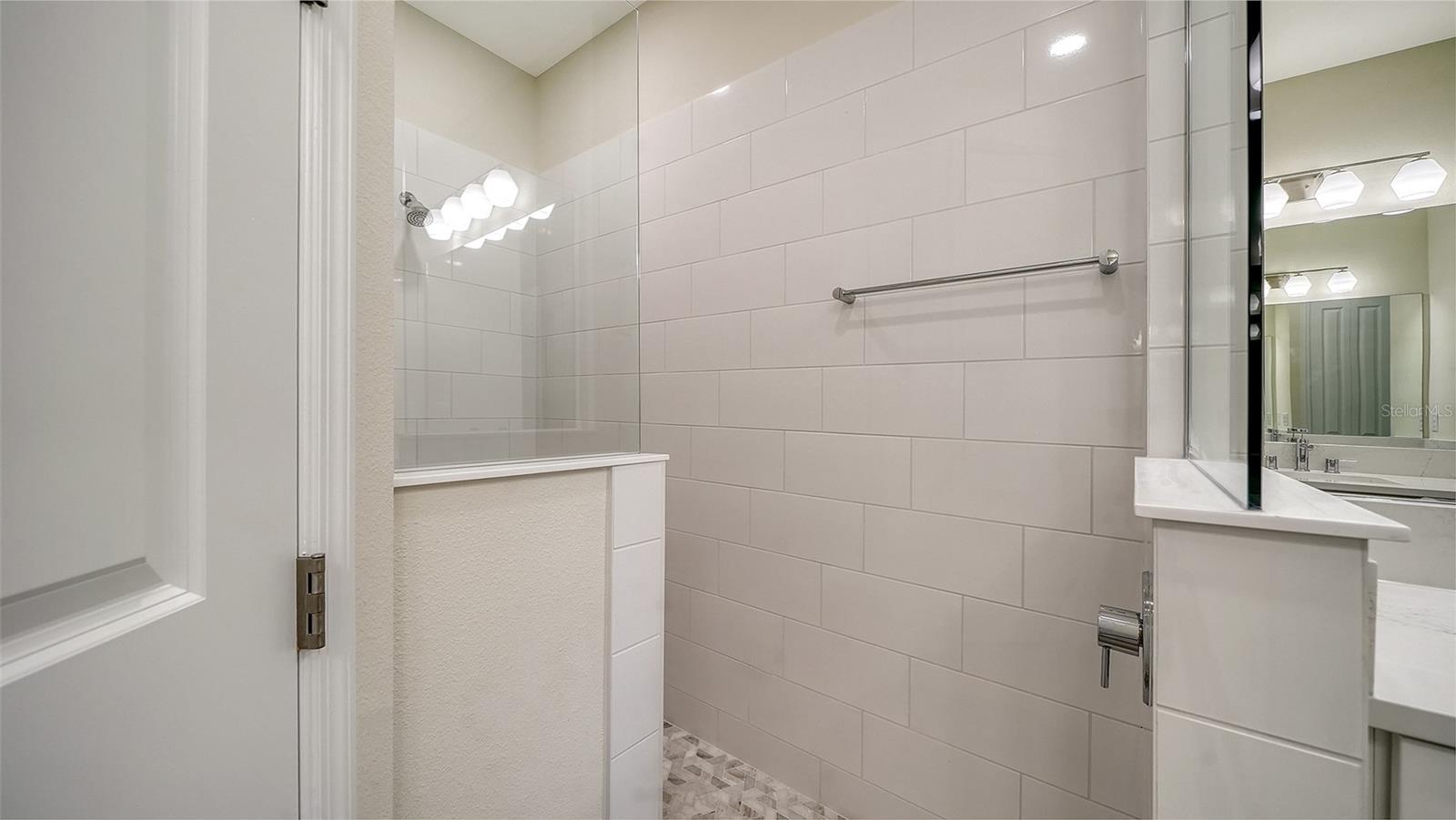 2115 SYLVESTER PALM LN — photo 22