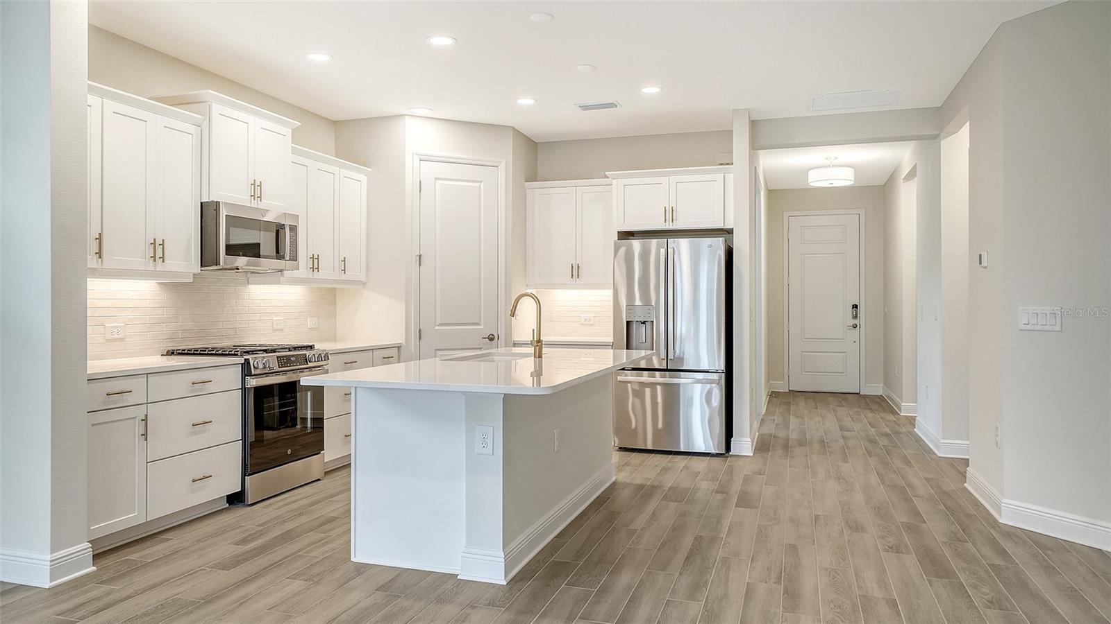 2115 SYLVESTER PALM LN — photo 15