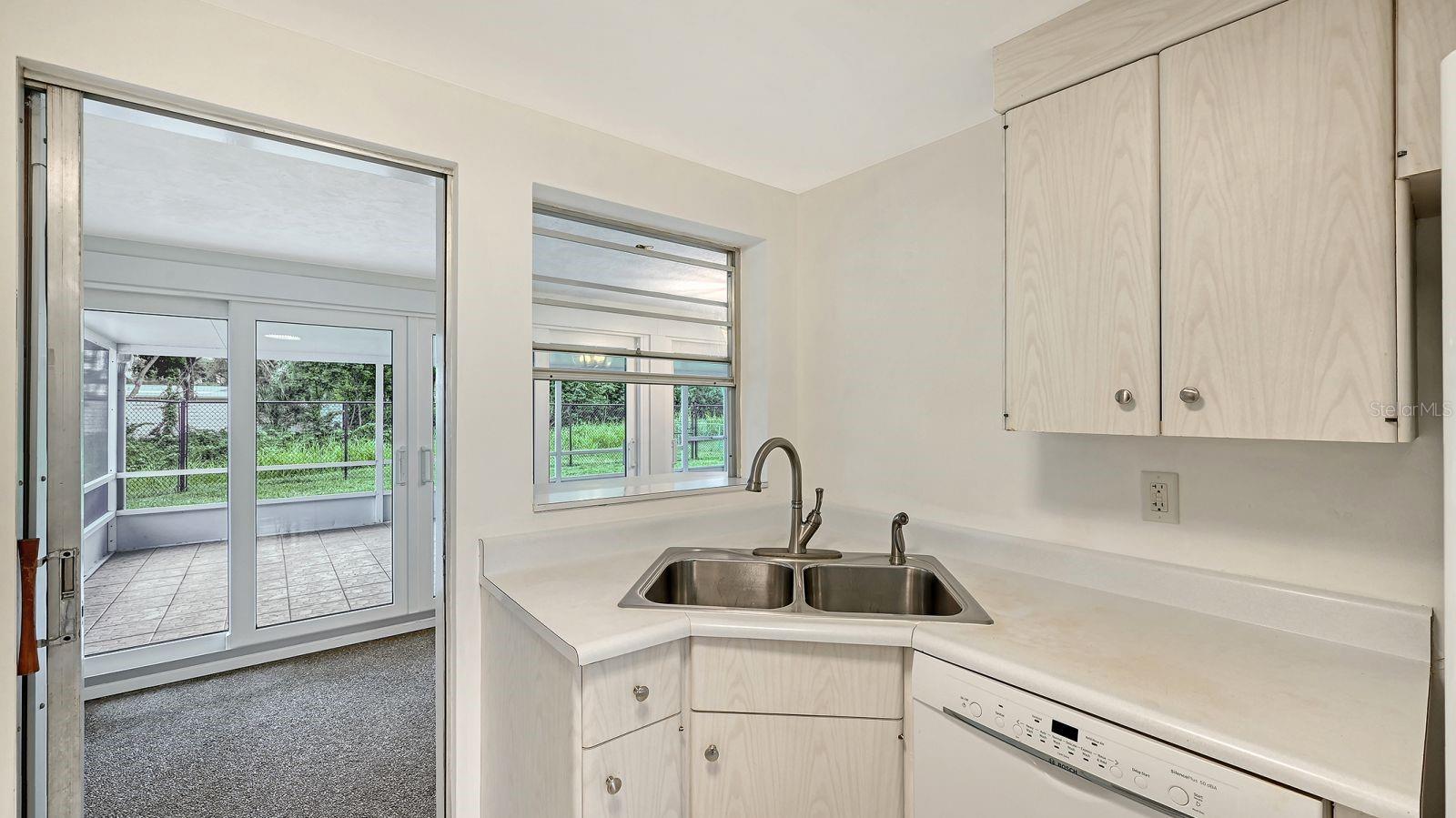 2610 REGATTA DR — photo 13
