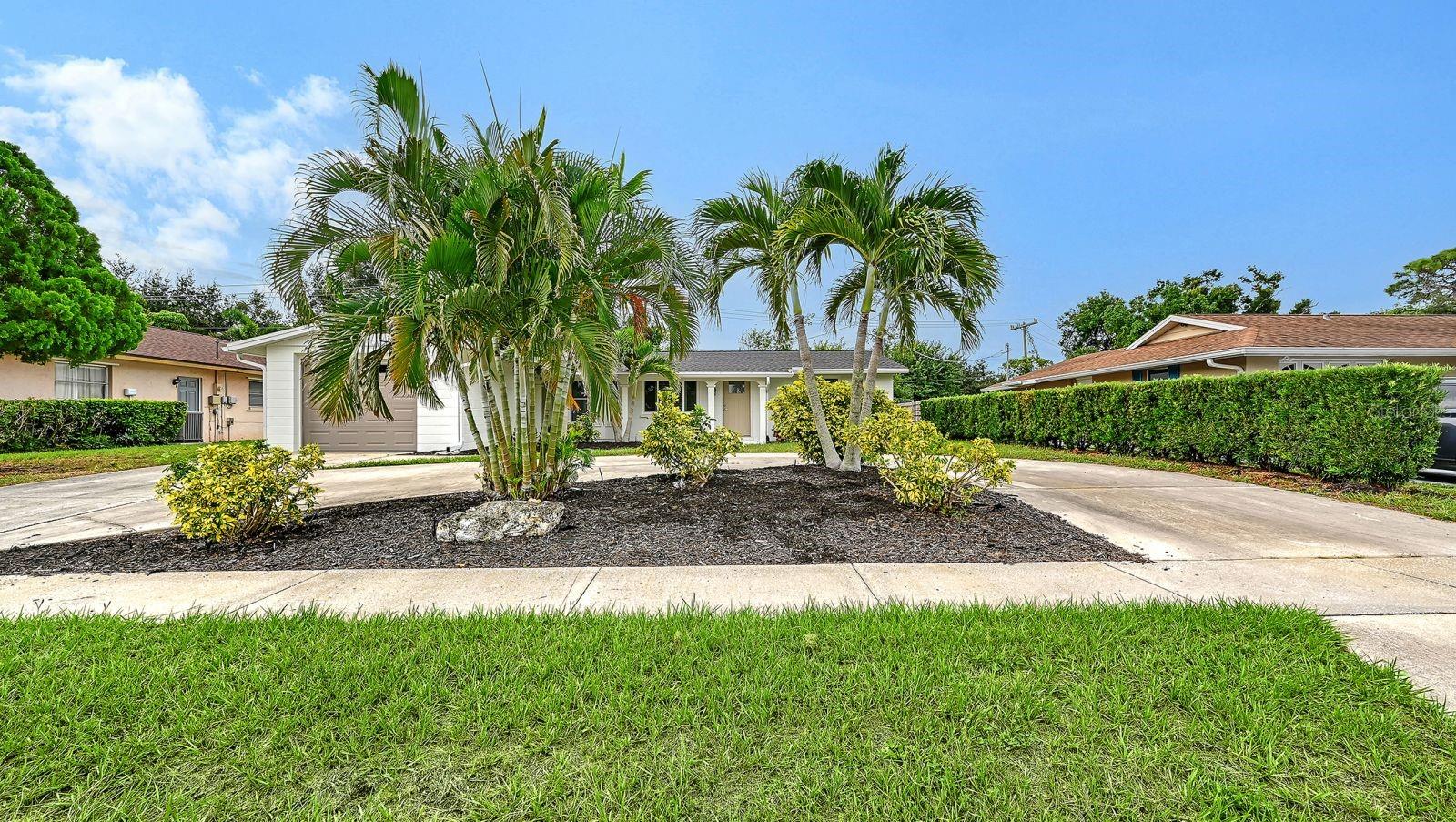 2610 REGATTA DR — photo 3