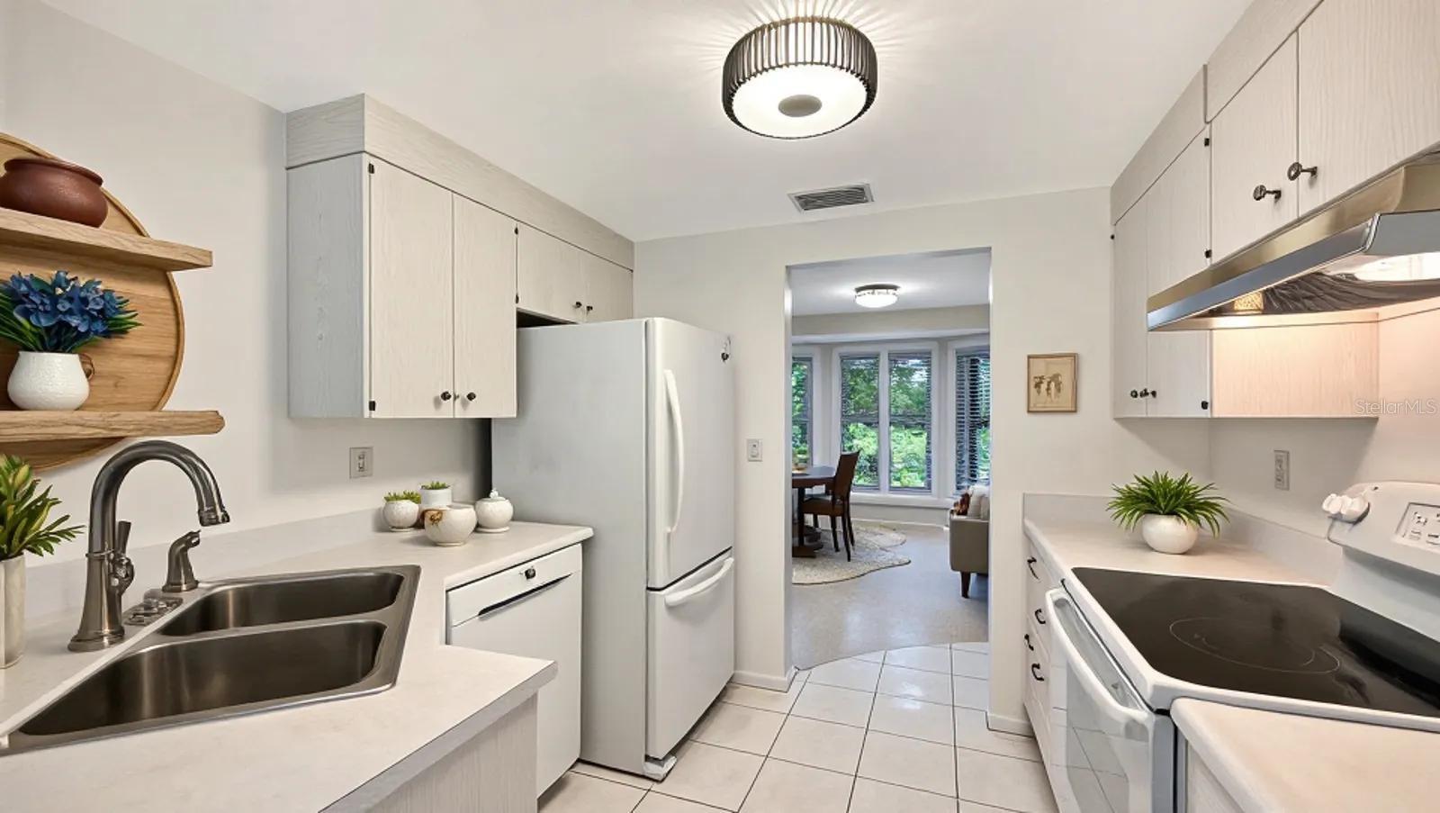 2610 REGATTA DR — photo 10