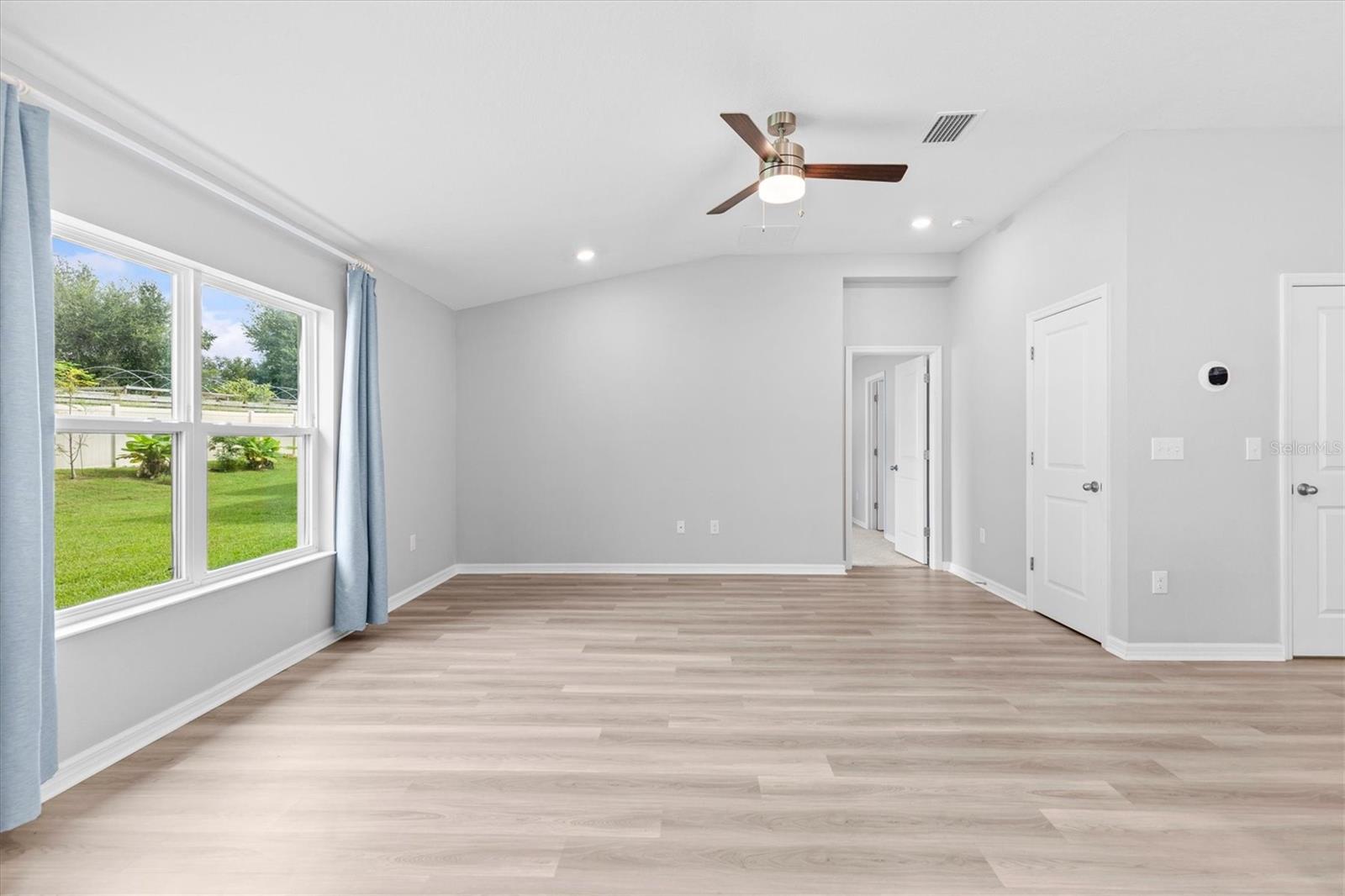 9972 MESIC WOODS AVE — photo 30