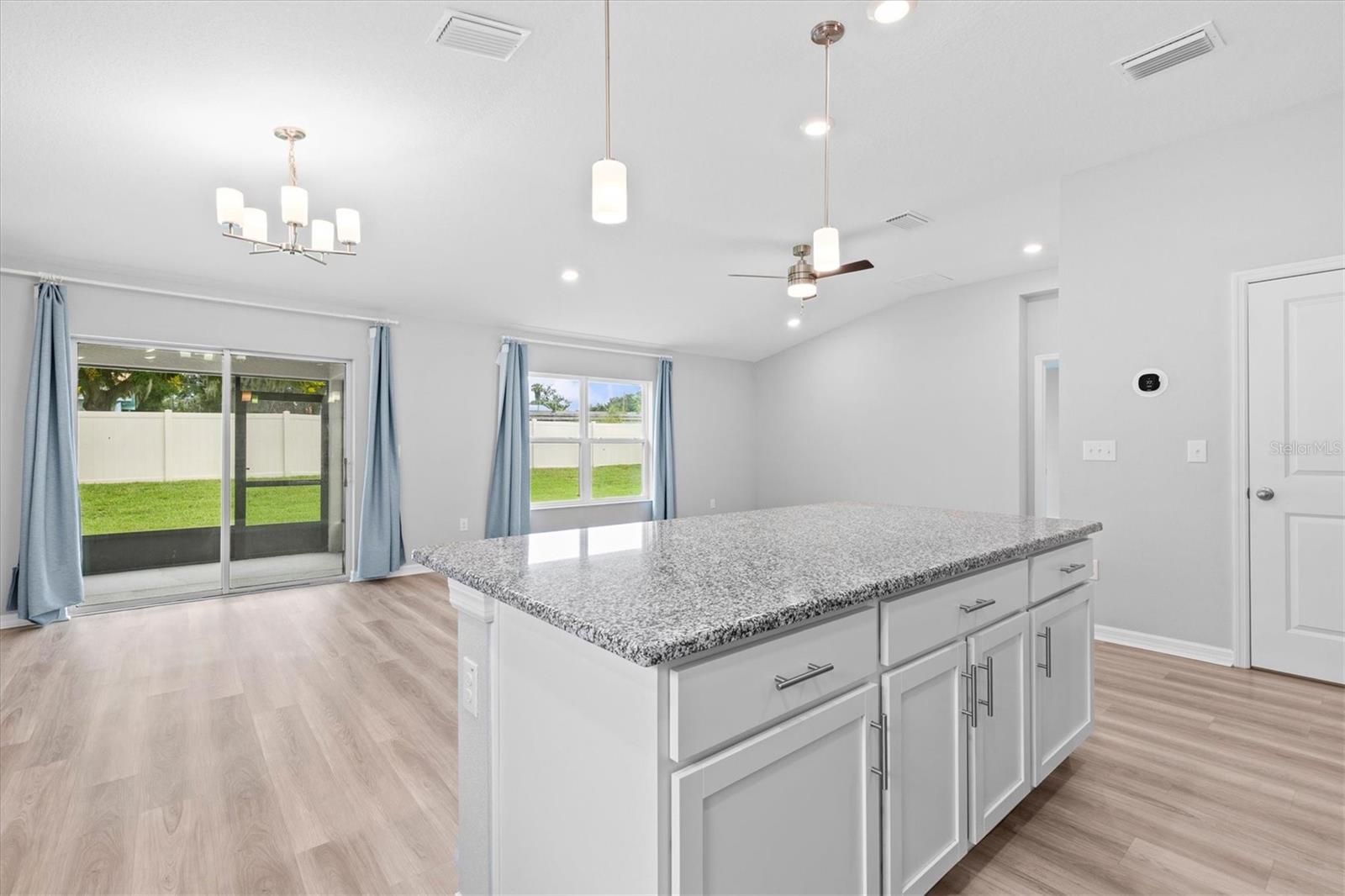 9972 MESIC WOODS AVE — photo 33