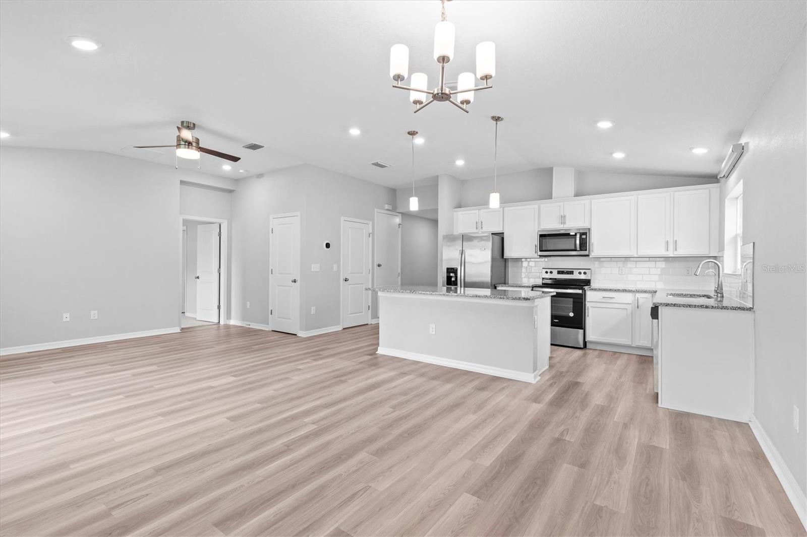 9972 MESIC WOODS AVE — photo 28