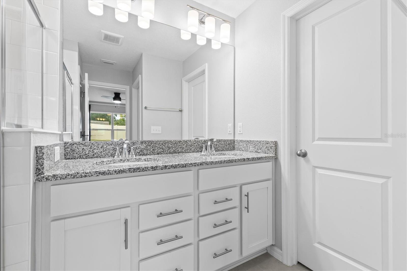 9972 MESIC WOODS AVE — photo 22