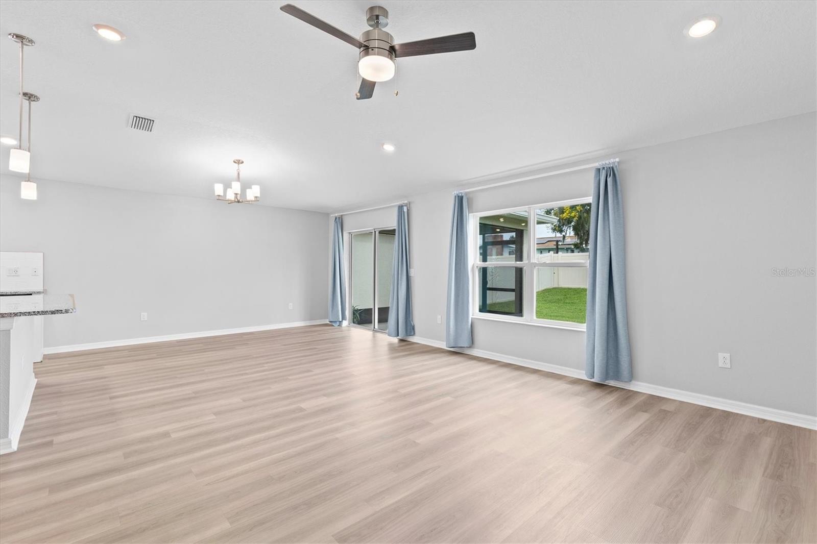 9972 MESIC WOODS AVE — photo 32