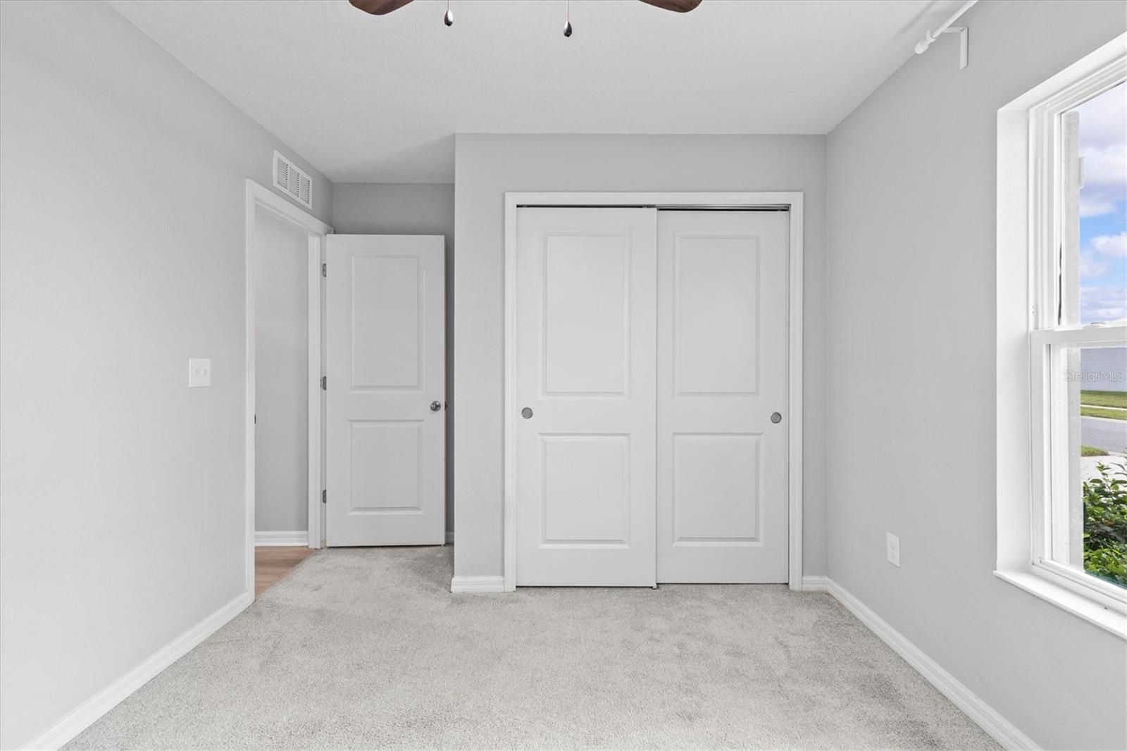 9972 MESIC WOODS AVE — photo 17