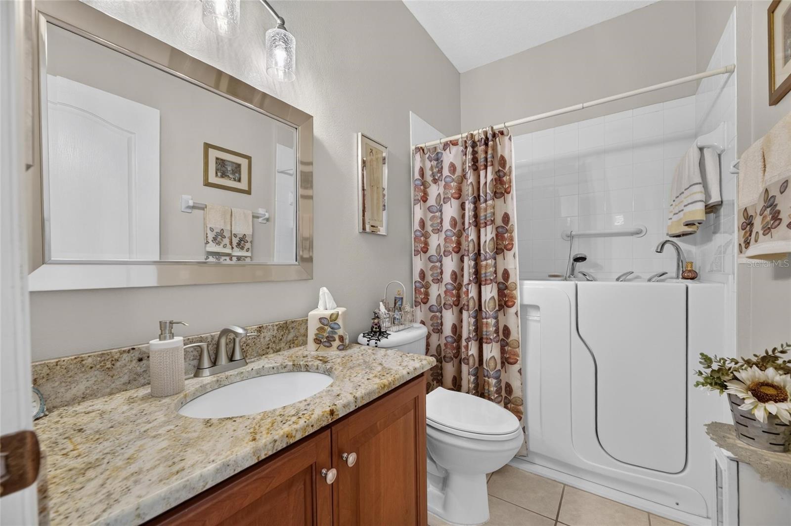 1229 HUNTINGTON GREENS DR #12 — photo 25