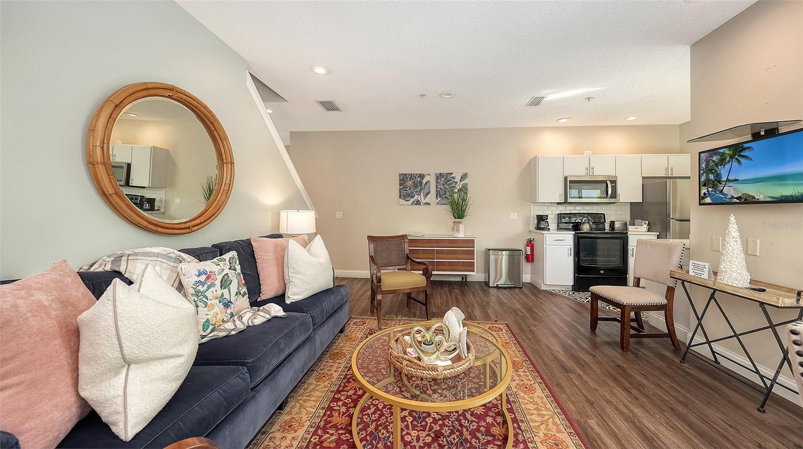 662 CALLE DEL OTONO — photo 33