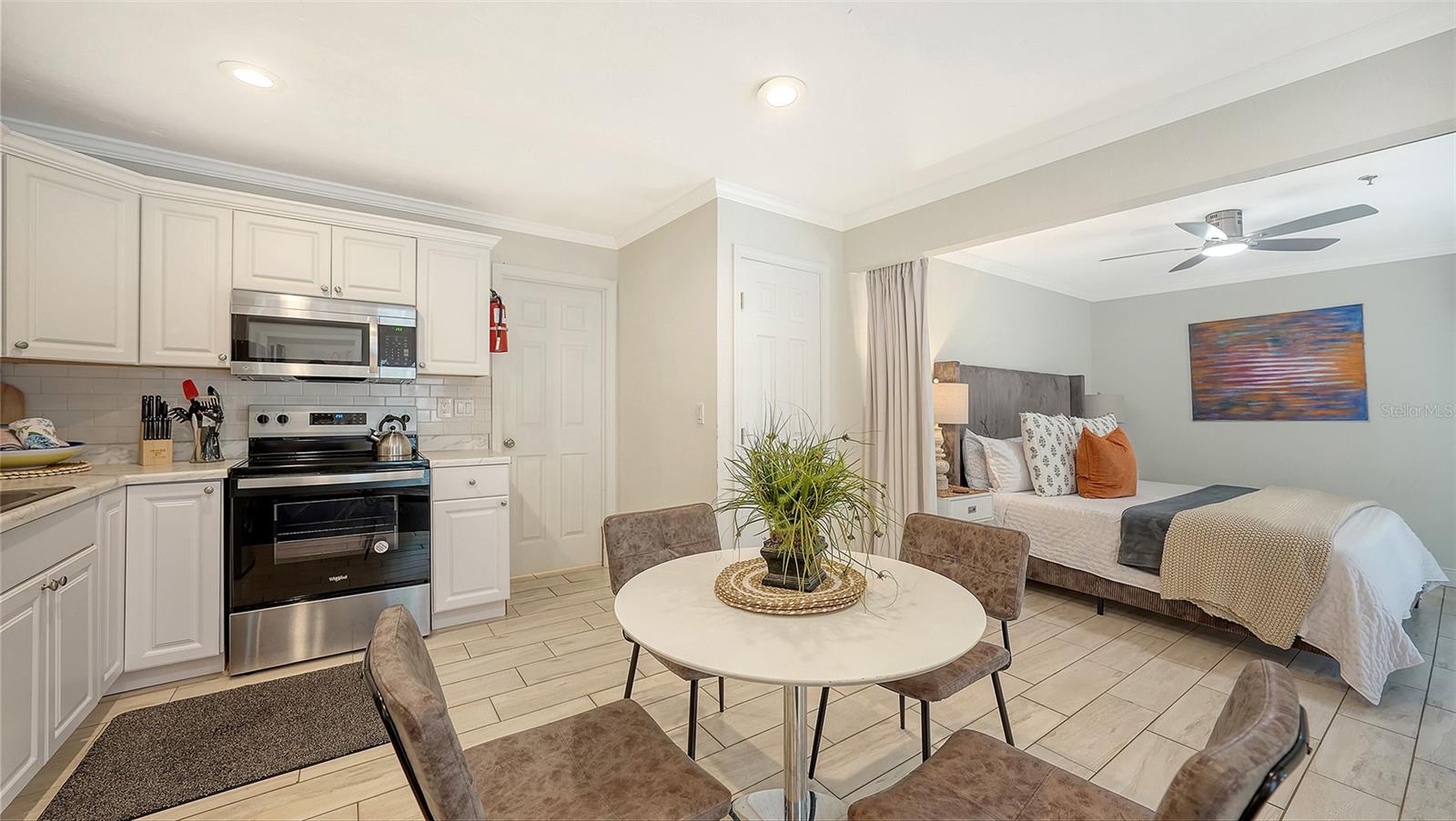 662 CALLE DEL OTONO — photo 19