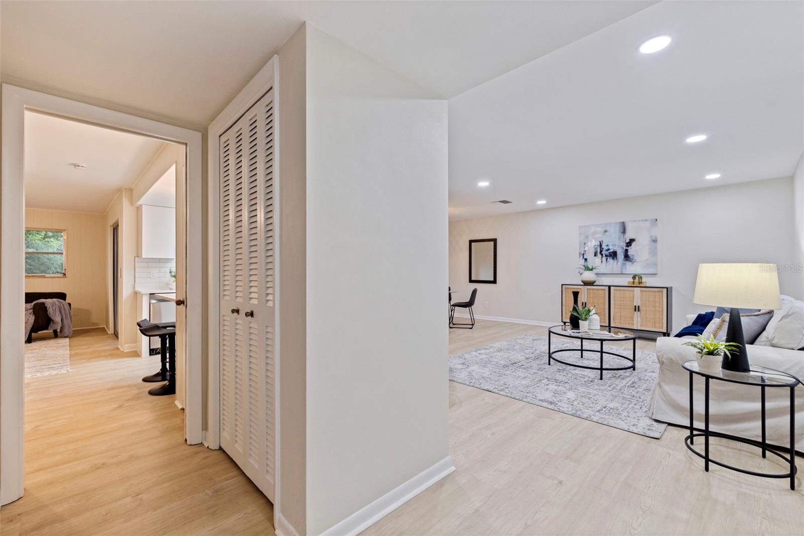 1011 MACRAE AVE — photo 5