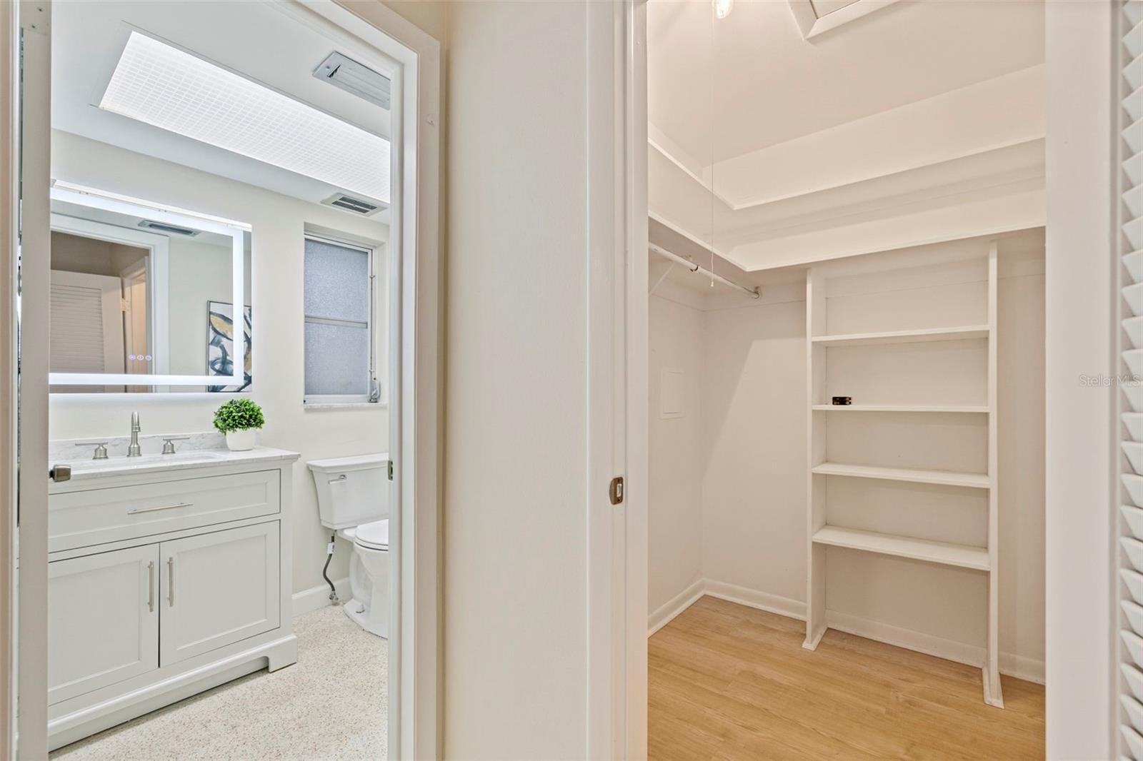 1011 MACRAE AVE — photo 26
