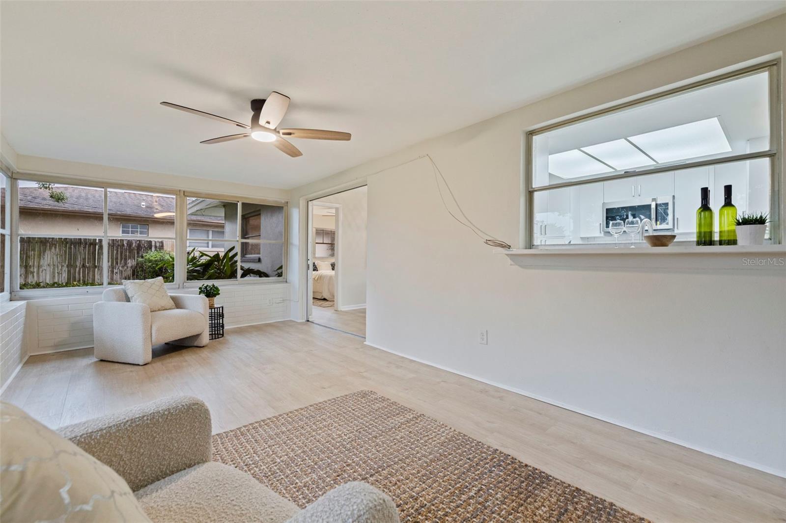 1011 MACRAE AVE — photo 23