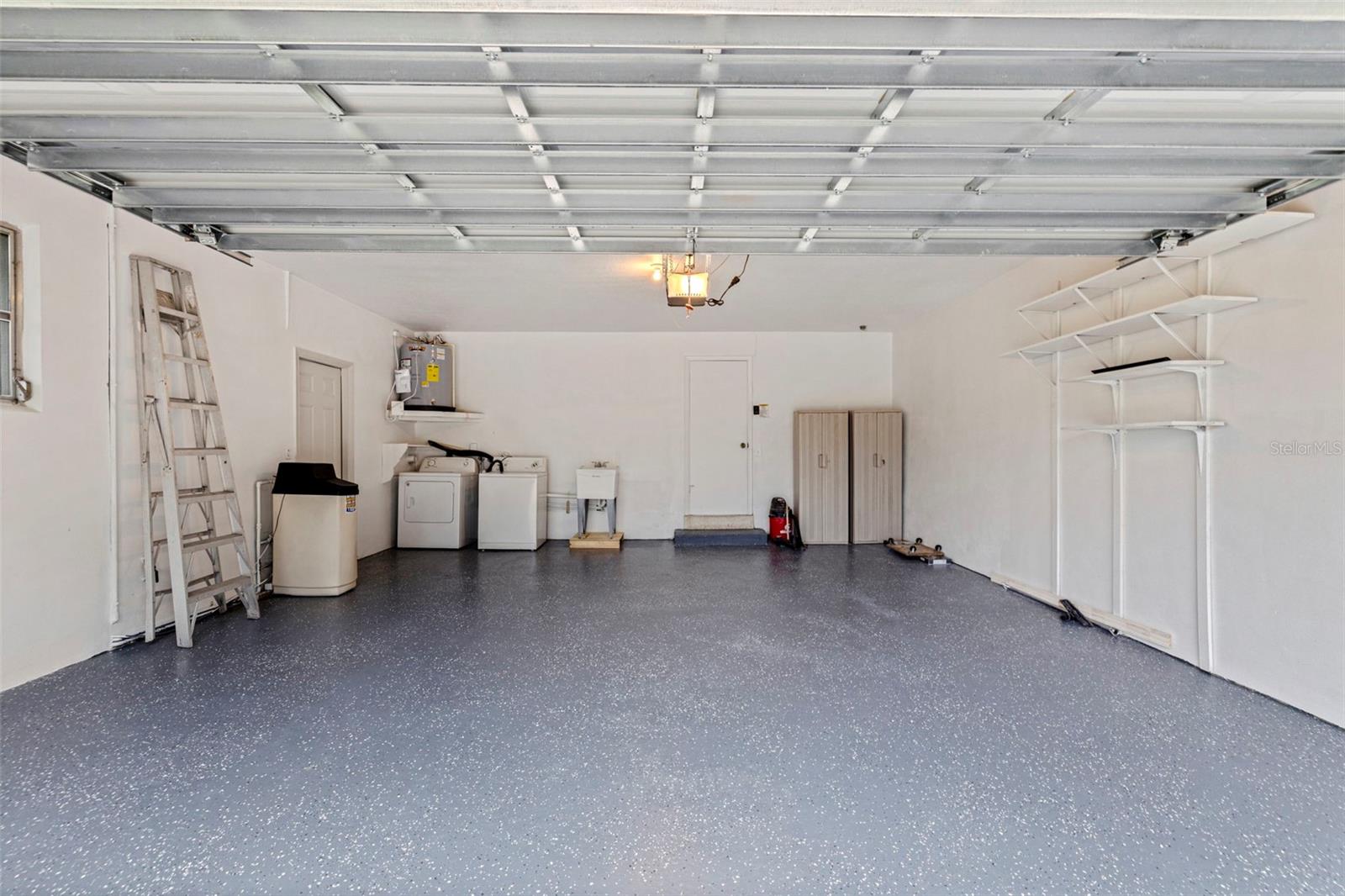 1011 MACRAE AVE — photo 31
