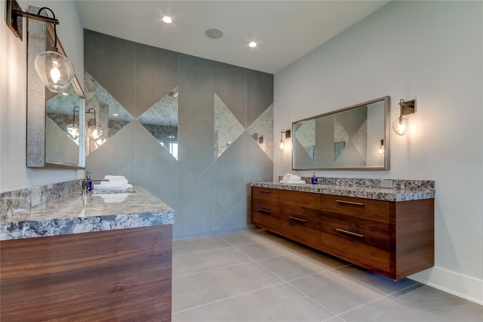 9586 TROUTWATER LN — photo 55