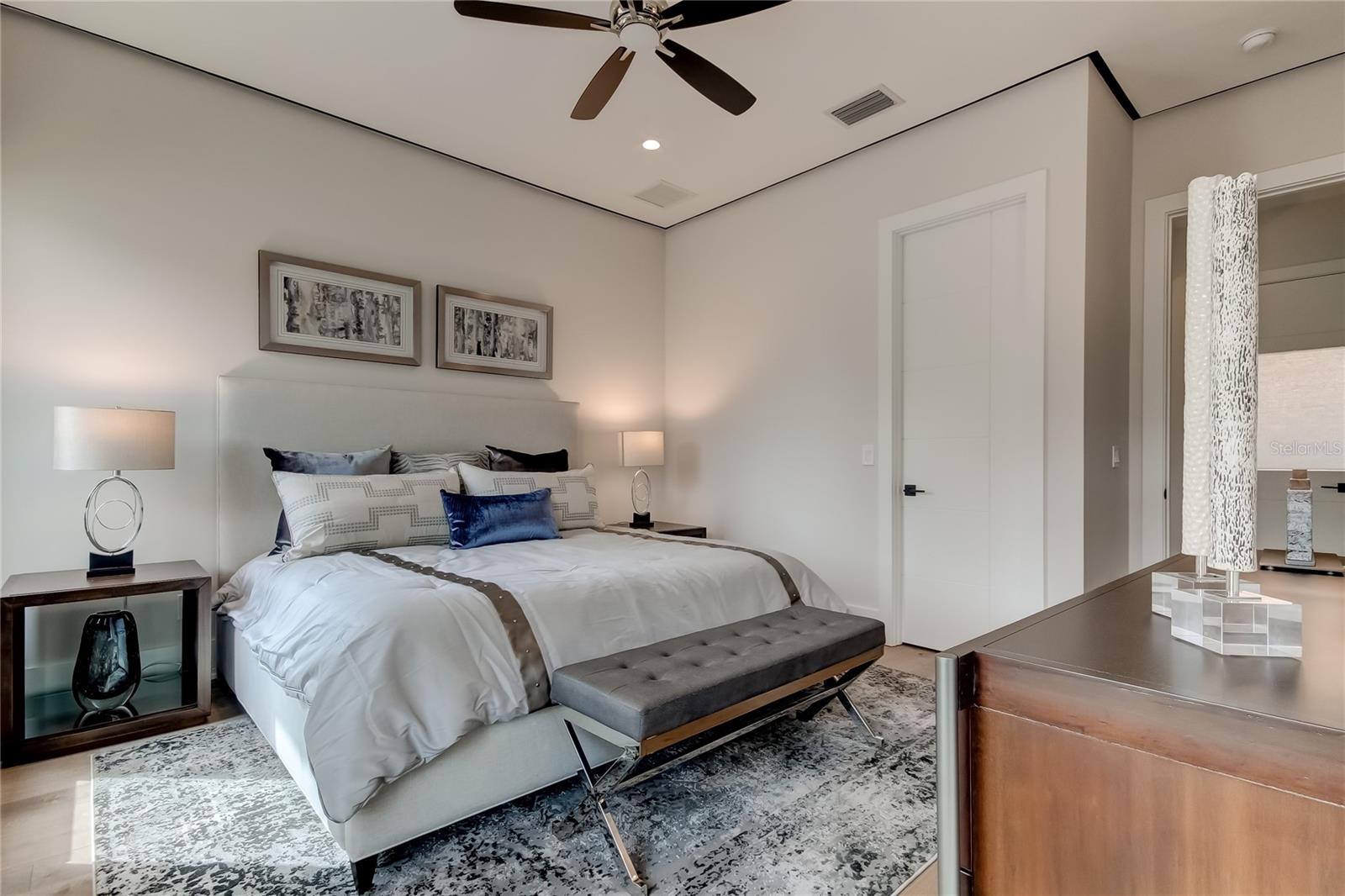 9586 TROUTWATER LN — photo 38