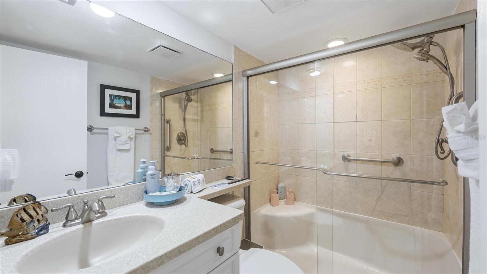 1640 STICKNEY POINT RD #40-101 — photo 17