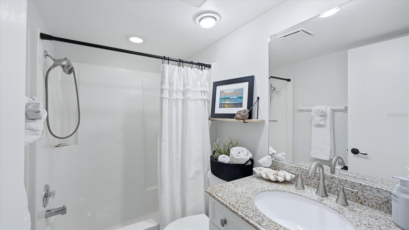 1640 STICKNEY POINT RD #40-101 — photo 21