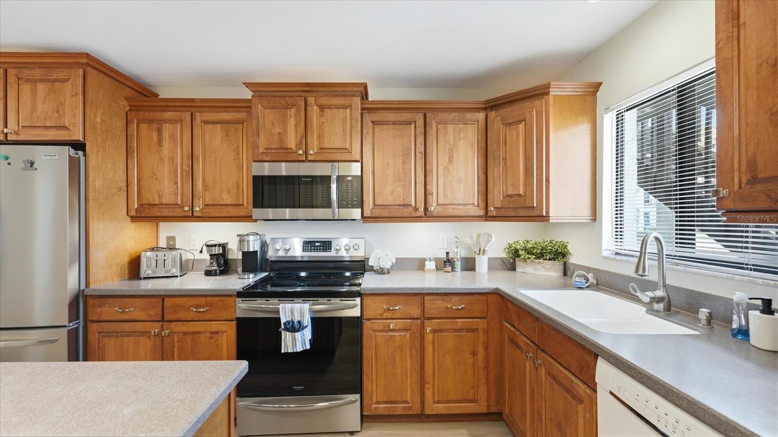 1640 STICKNEY POINT RD #40-101 — photo 10