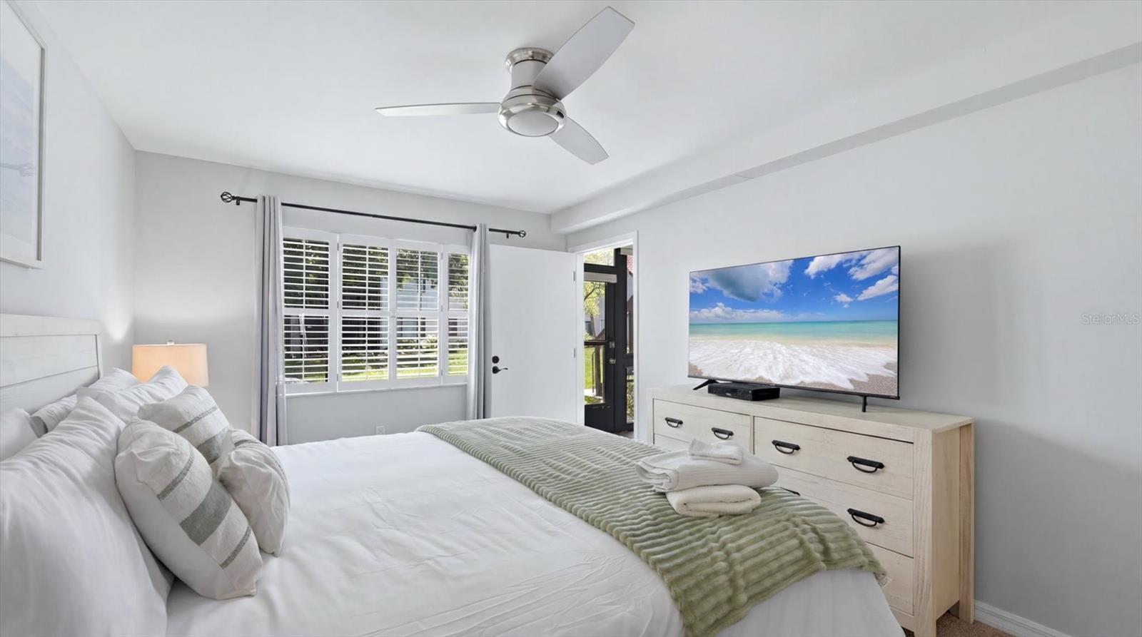 1640 STICKNEY POINT RD #40-101 — photo 15