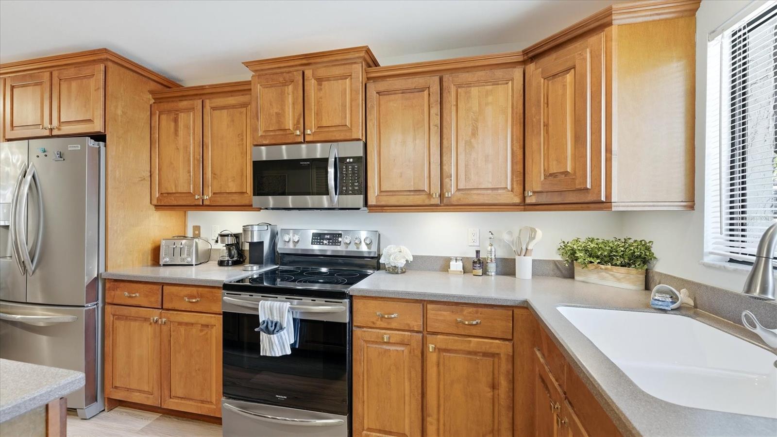 1640 STICKNEY POINT RD #40-101 — photo 13
