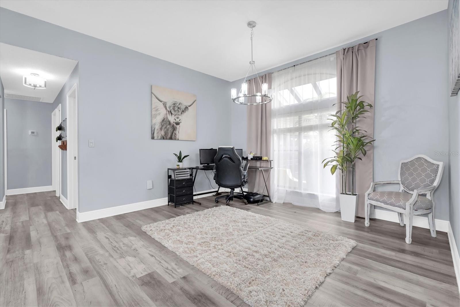 8721 LATHAM LN — photo 29