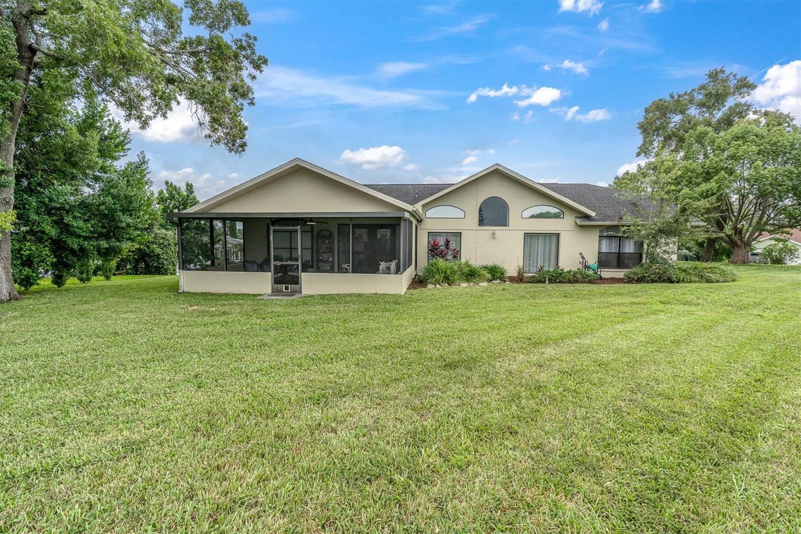 8721 LATHAM LN — photo 41