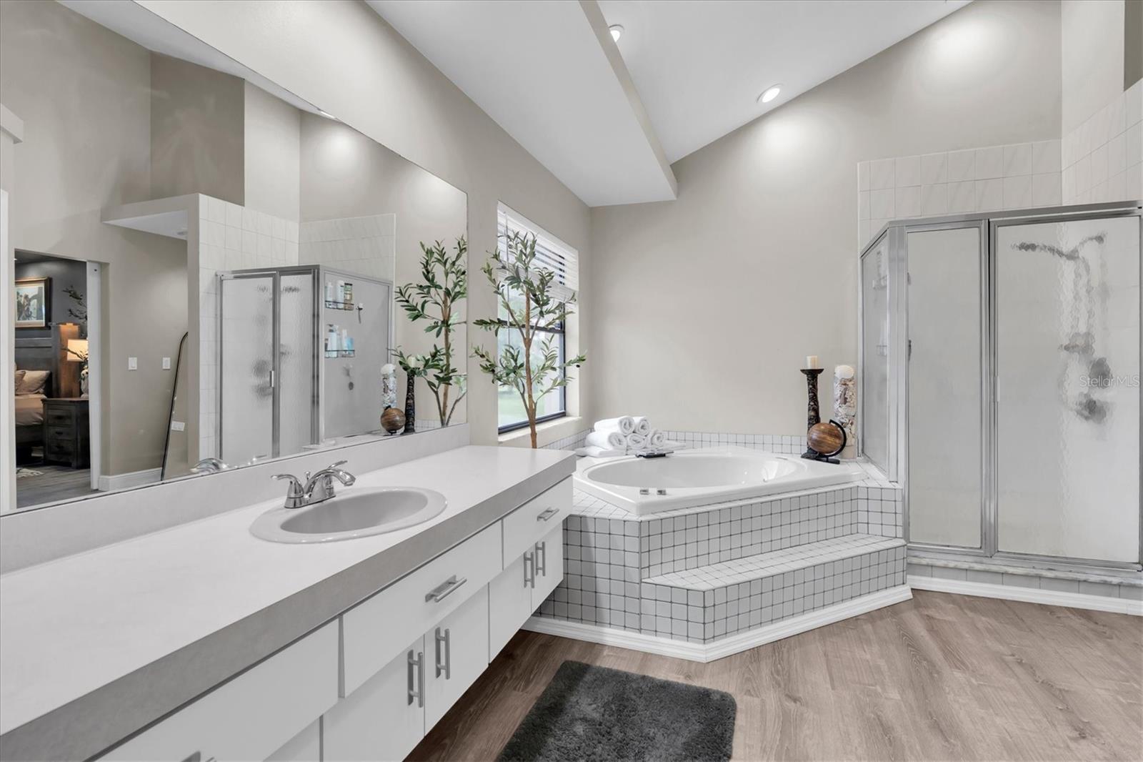 8721 LATHAM LN — photo 19