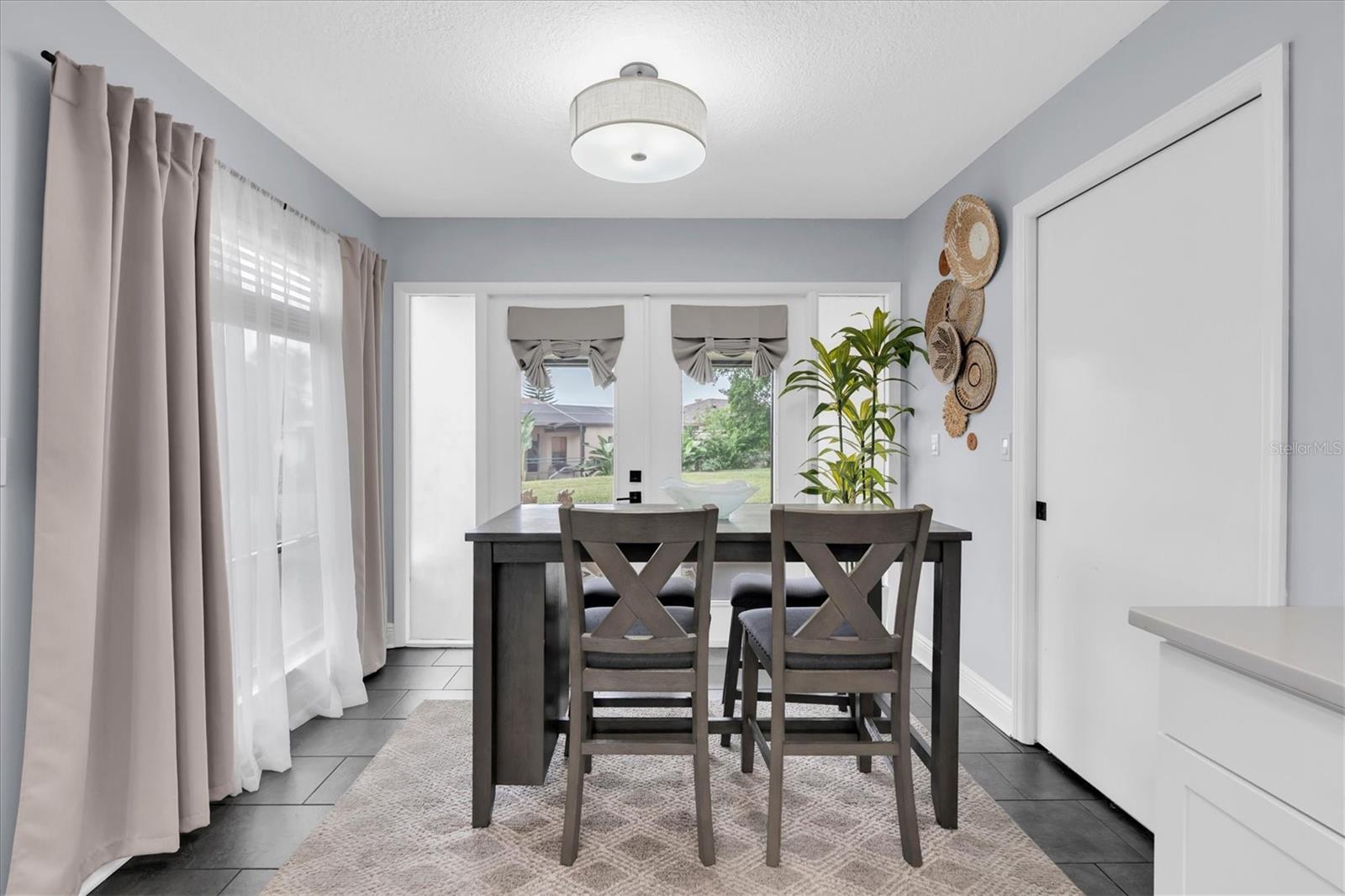 8721 LATHAM LN — photo 13